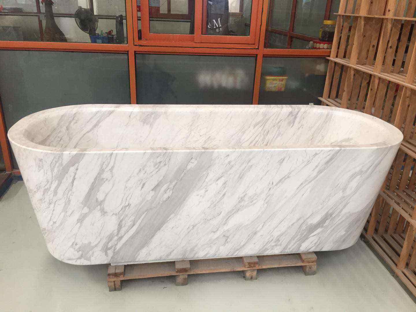 Beautiful Volakas White Stone Bathtub